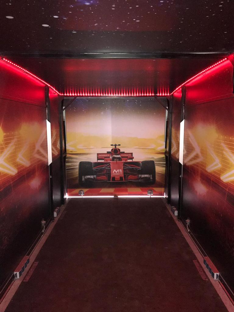 Formule 1 bekleding binnenkant van vlakke wagen